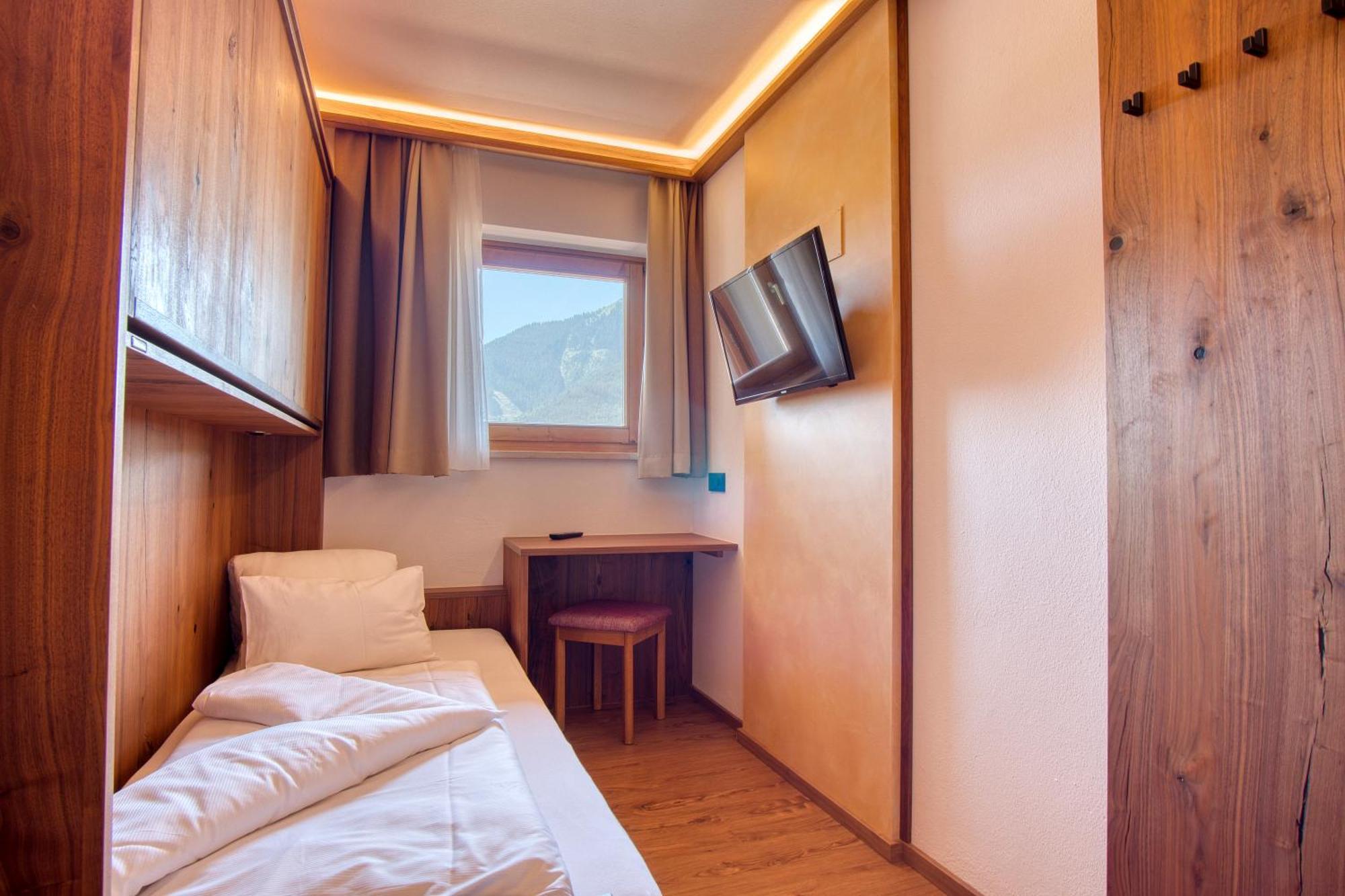 Landhaus Saalbach - Joker Card Included In Summer Bed & Breakfast Cameră foto